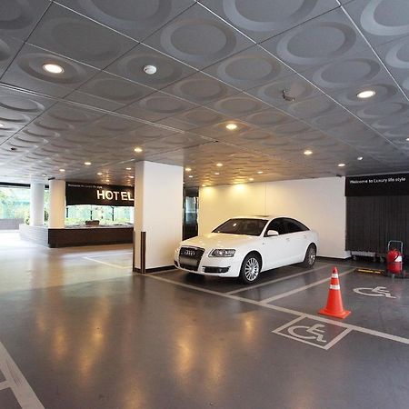 Yeongdeungpo Lifestyle F Hotel Seoul Exterior photo
